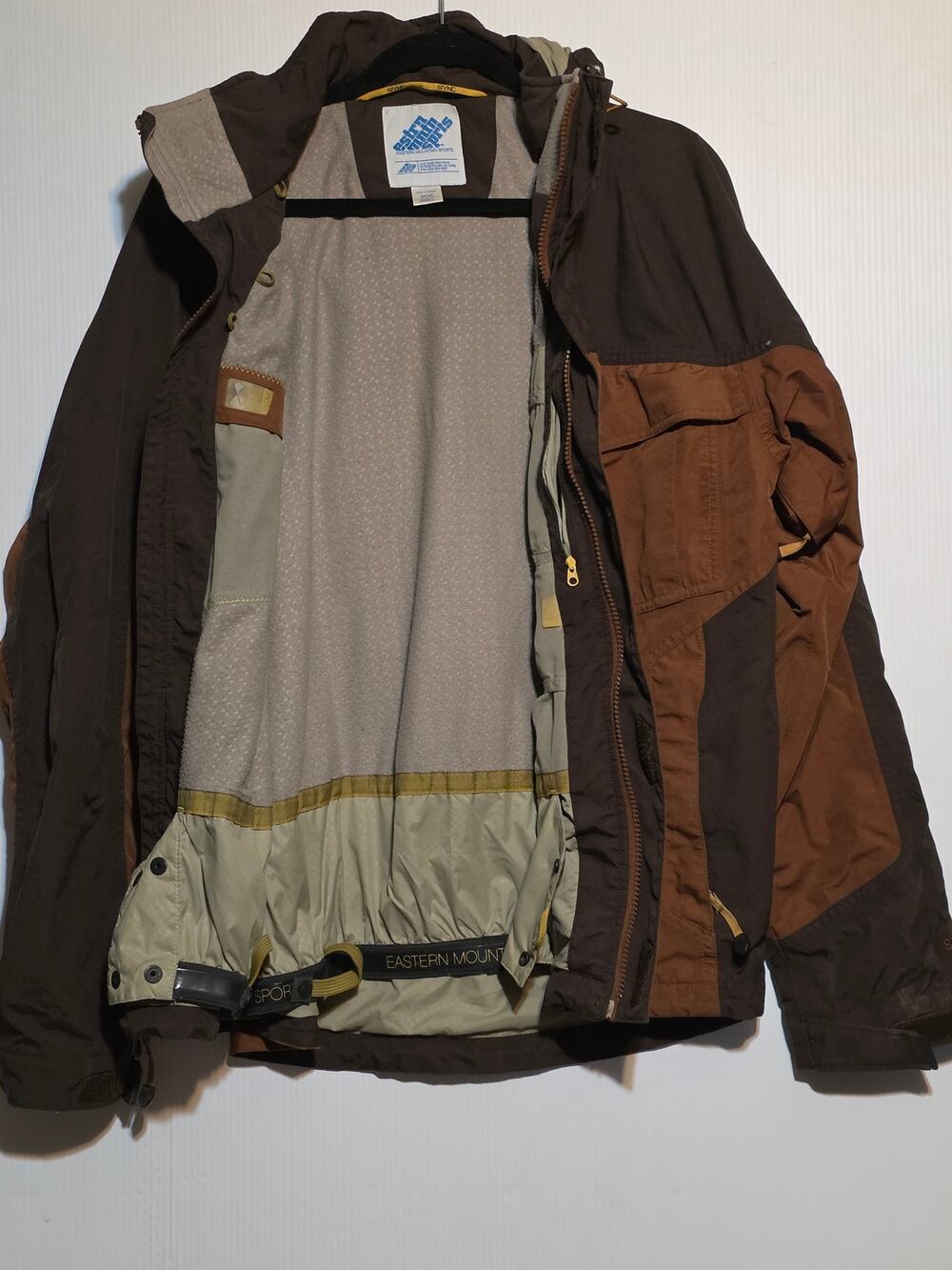 EMS Eastern Mountain Sports System Three 5K Jacket Size Small Brown gorpcore